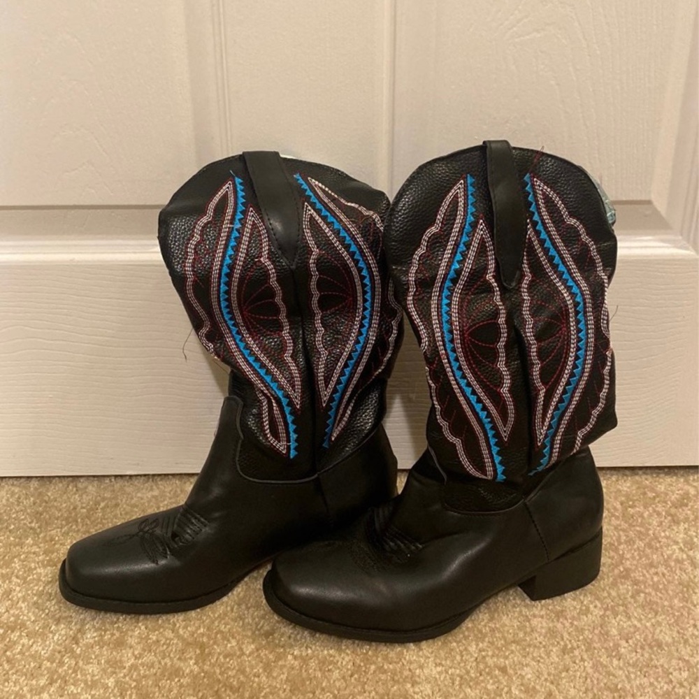 Black Cowboy Boots